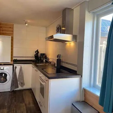 Holiday home Knus 100m Het